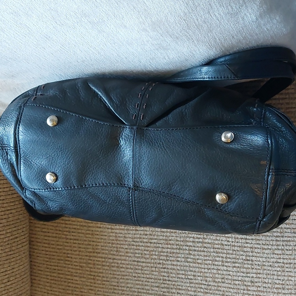 B. Makowsky Leather Bag - Picture 6 of 13
